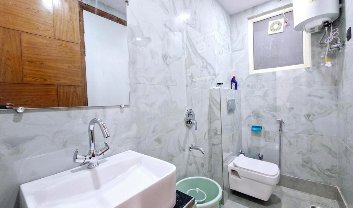 Apartment Homlee-classic 4bhk Flat Del-lift-parking